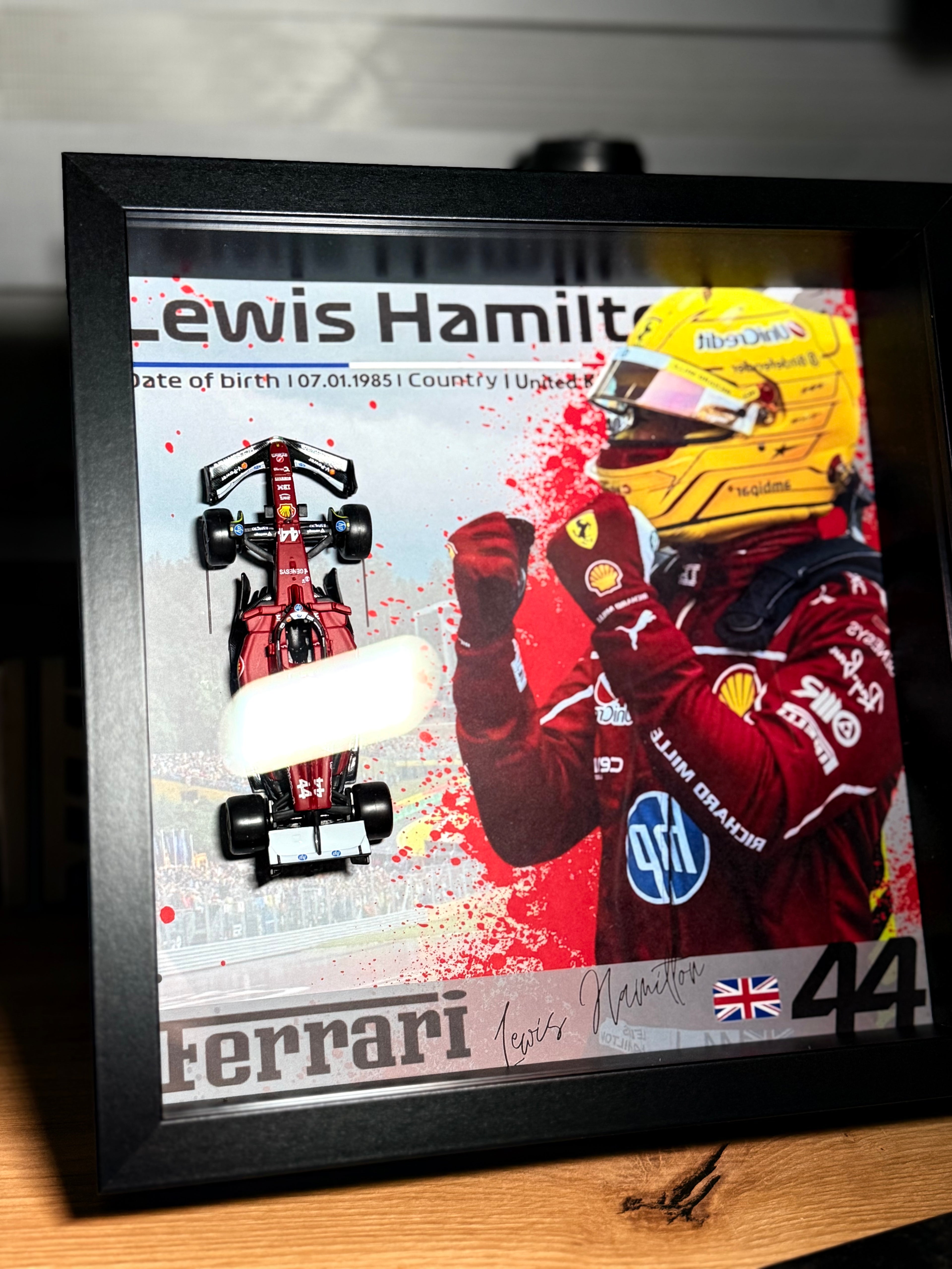 Lewis Hamilton #44 Ferrari